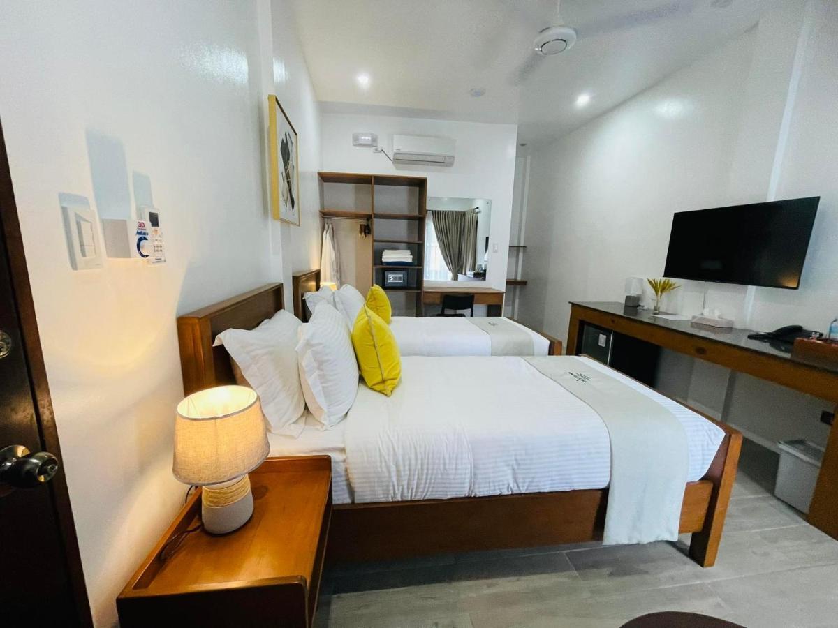 Thistle Inn Panglao City Exterior foto
